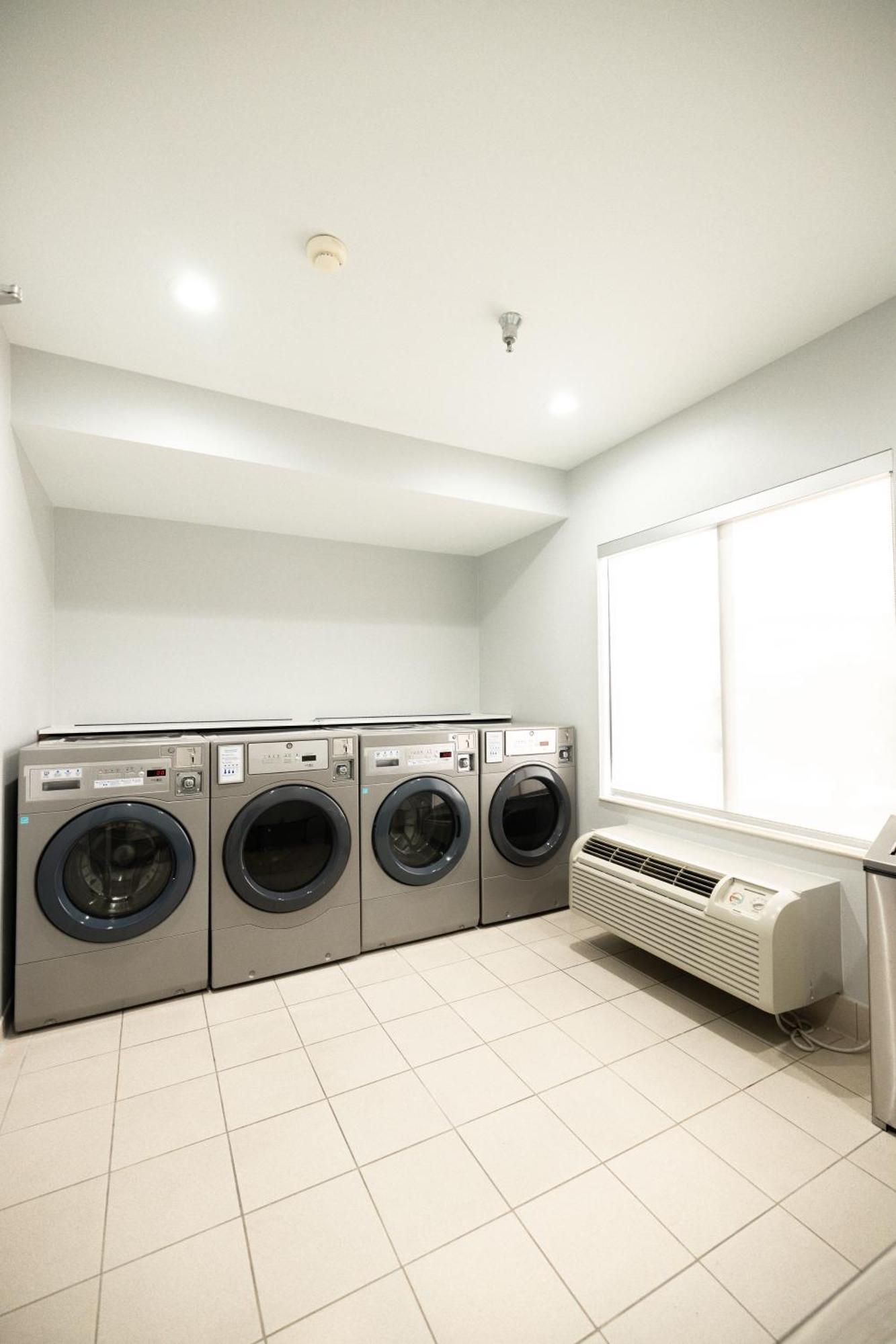 Surestay Plus Hotel By Best Western Yucca Valley Joshua Tree Екстериор снимка